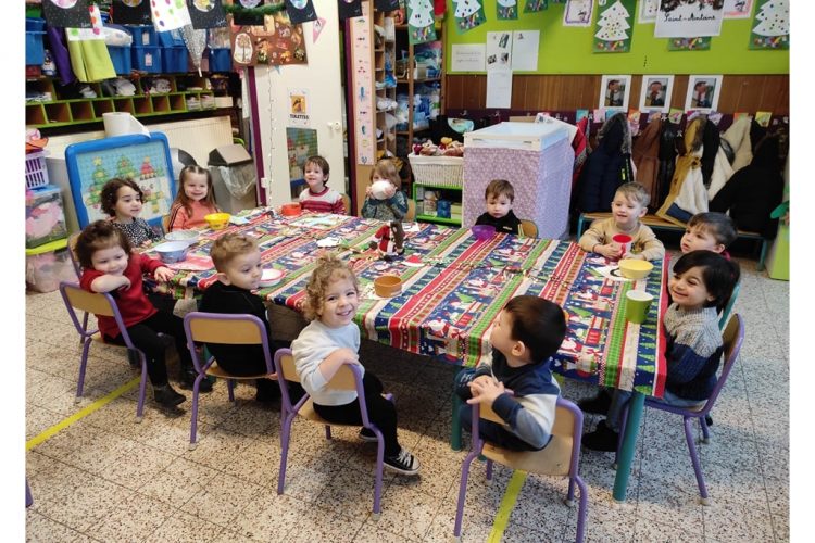 Repas cougnolle des classes maternelles